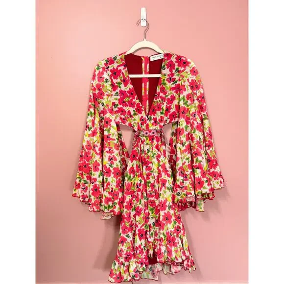 NEW NWT Mac Duggal Floral Printed Short Bell Sleeve Mini Dress STYLE 9158 Size 4
